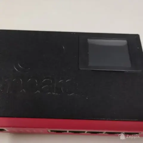 MikroTik RB2011UAS-IN ruuter