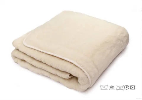 Одеяло из овечьей шерсти Merino 220×240см