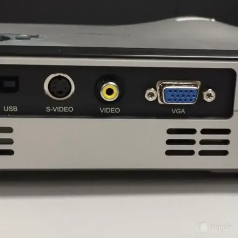 Optoma EP729 projektor 709 tundi