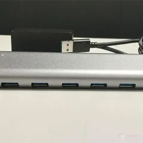 i-tec USB 3.0 Metallist HUB 7-portiline toitega USB-A