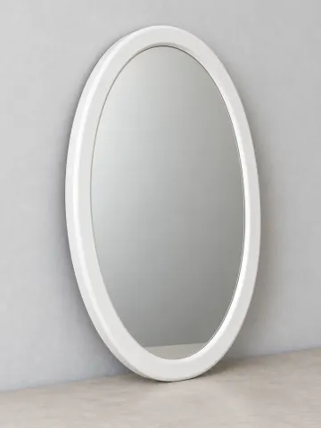 Овальное зеркало в белой раме 30 × 40 см