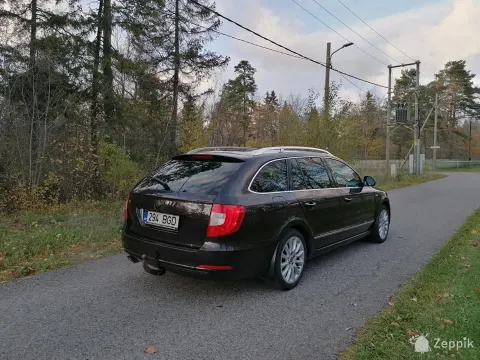 Skoda Superb FAMILY 1.8 TSI 118kW