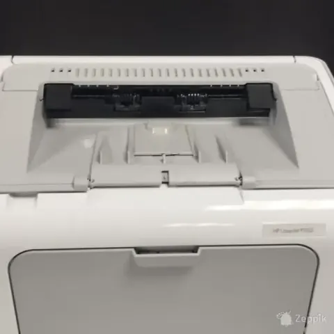 HP LaserJet P1102 laserprinter + 4 tonerkassetid