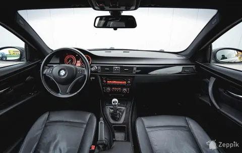 BMW 330 3.0 145kW