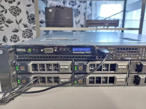 Dell PowerEdge R520 server