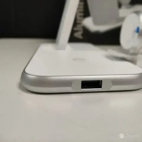 Zens Aluminium 4-in-1 Wireless Charger (ZEDC15W/00) valge