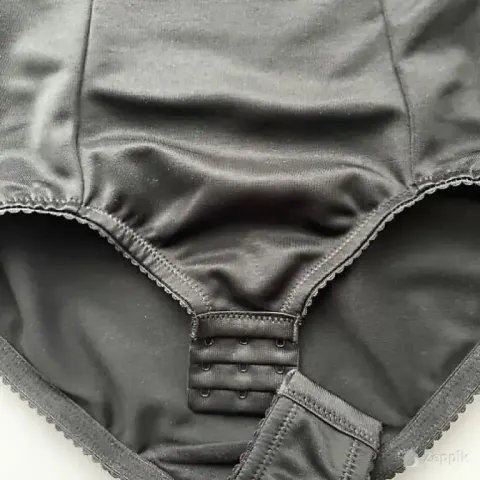 lot uus vormiv bodi patricia boutique 4710 70g sofia
