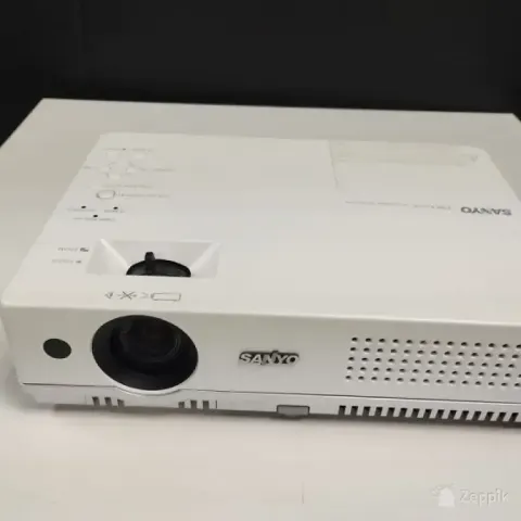 Sanyo PLC-XW60 projektor XGA, 2000 ANSI lm, 3LCD, 750tundi