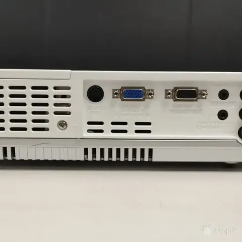 Sanyo PLC-XW60 projektor XGA, 2000 ANSI lm, 3LCD, 750tundi