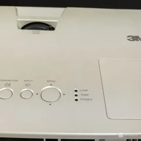 3M X30 Digitaalprojektor 680 tundi lampi