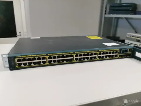 Cisco WS-C2960S-48TS-L, 48-port, Gigabit