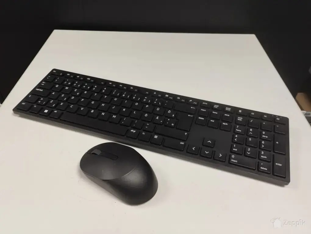 Dell Pro KM5221W juhtmevaba klaviatuur ja hiir - vähekasutatud