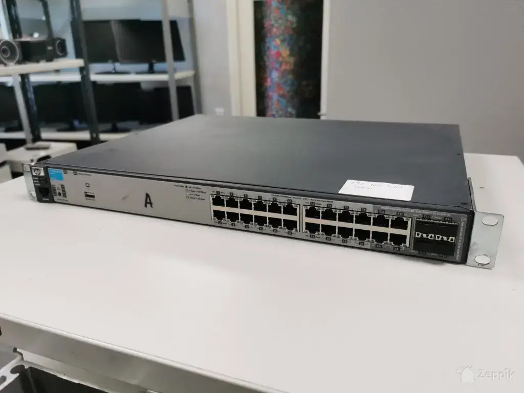 HP 2910al-24G, switch 24-port. Gigabite