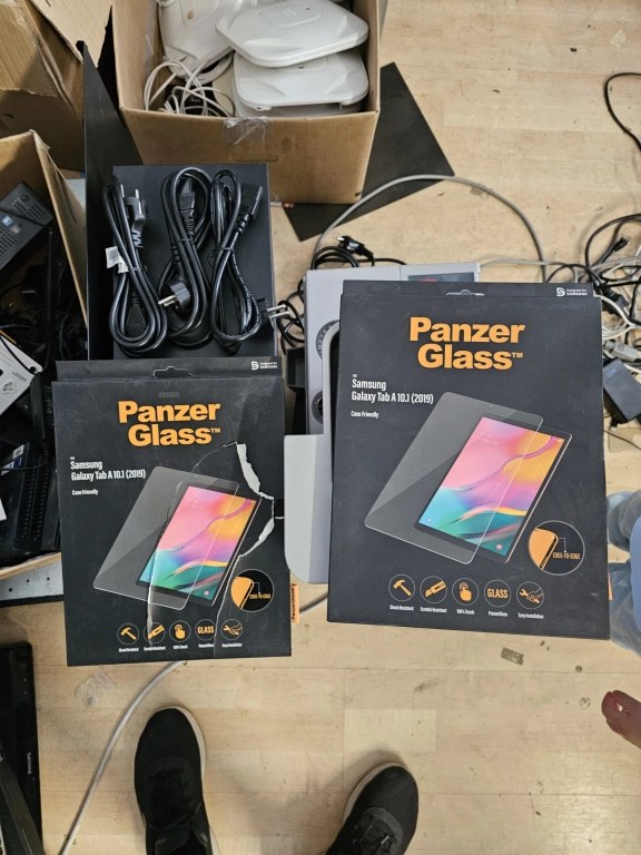 Panzer glass 10.1