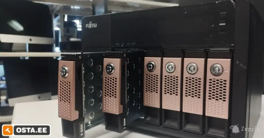 Fujitsu CELVIN NAS Server Q902 (ilma kõvaketasteta)