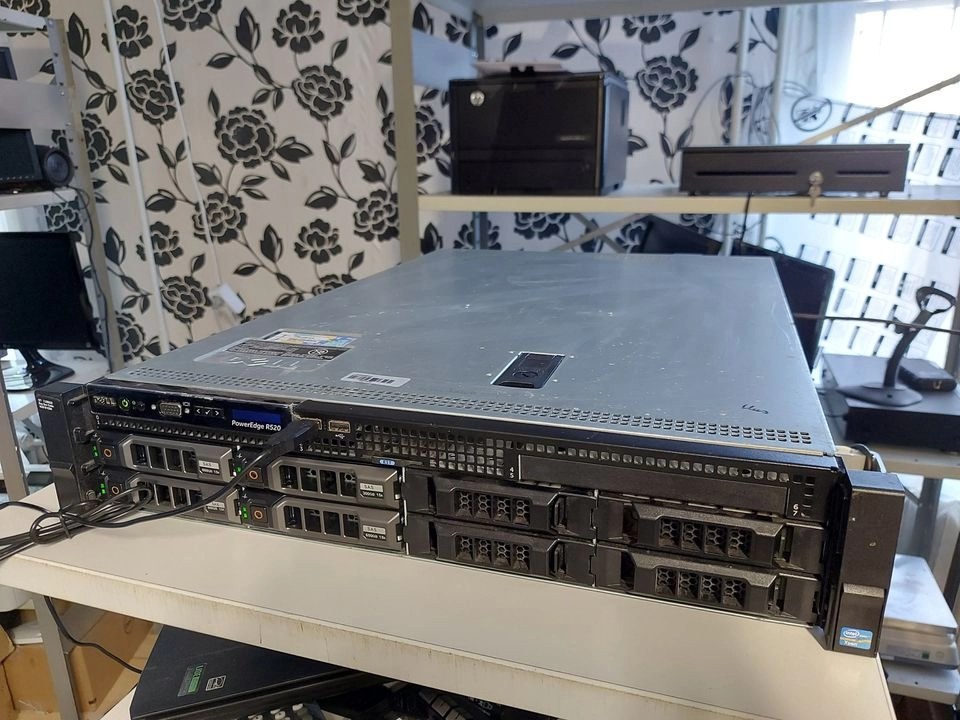 Dell PowerEdge R520 server